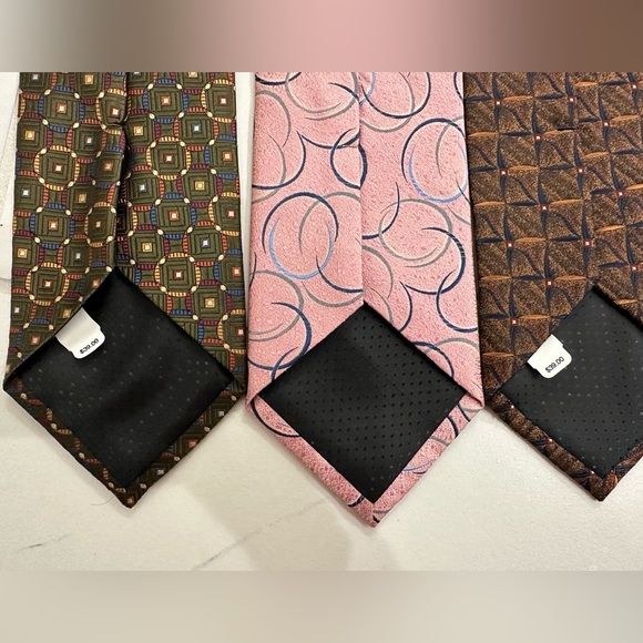 Sturbridge 100% Silk Ties - XL Length Set Of 3 - 1 New Never Worn & 2 EUC - Picture 7 of 8